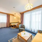 Fruehstueckspension-appartementhaus Wasserer 4*