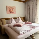 Penzion Fruehstueckspension-appartementhaus Wasserer 4*