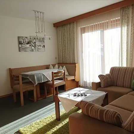 Fruehstueckspension-appartementhaus Wasserer Konukevi 4*