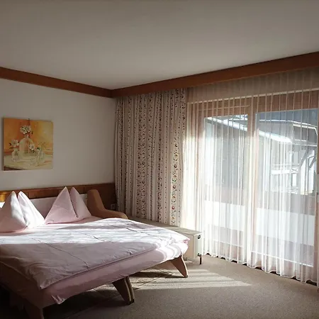 Fruehstueckspension-appartementhaus Wasserer Konukevi 4*