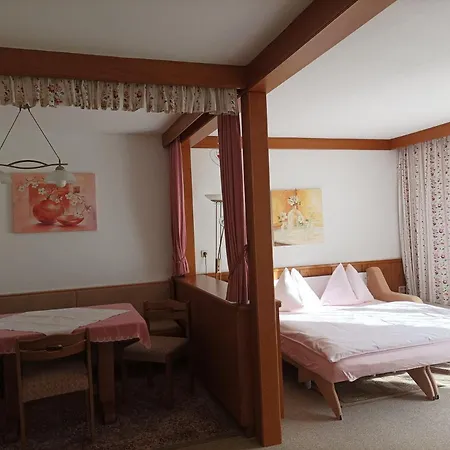 Fruehstueckspension-appartementhaus Wasserer Konukevi