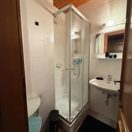 Vendégház Fruehstueckspension-appartementhaus Wasserer