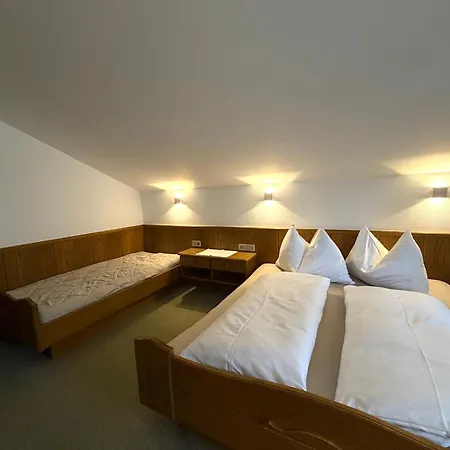瓦索洛住宿加早餐公寓酒店 巴德小基希海姆