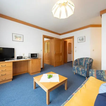 Konukevi Fruehstueckspension-appartementhaus Wasserer 4*