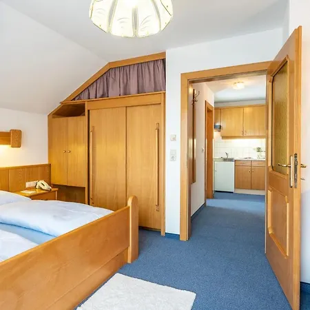 Konukevi Fruehstueckspension-appartementhaus Wasserer